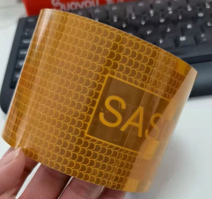 SASO 2913 Autocollant réfléchissant Ruban réfléchissant PET Marque de sécurité Bandes réfléchissantes d'avertissement pour accessoires de décoration de voiture, camion et remorque