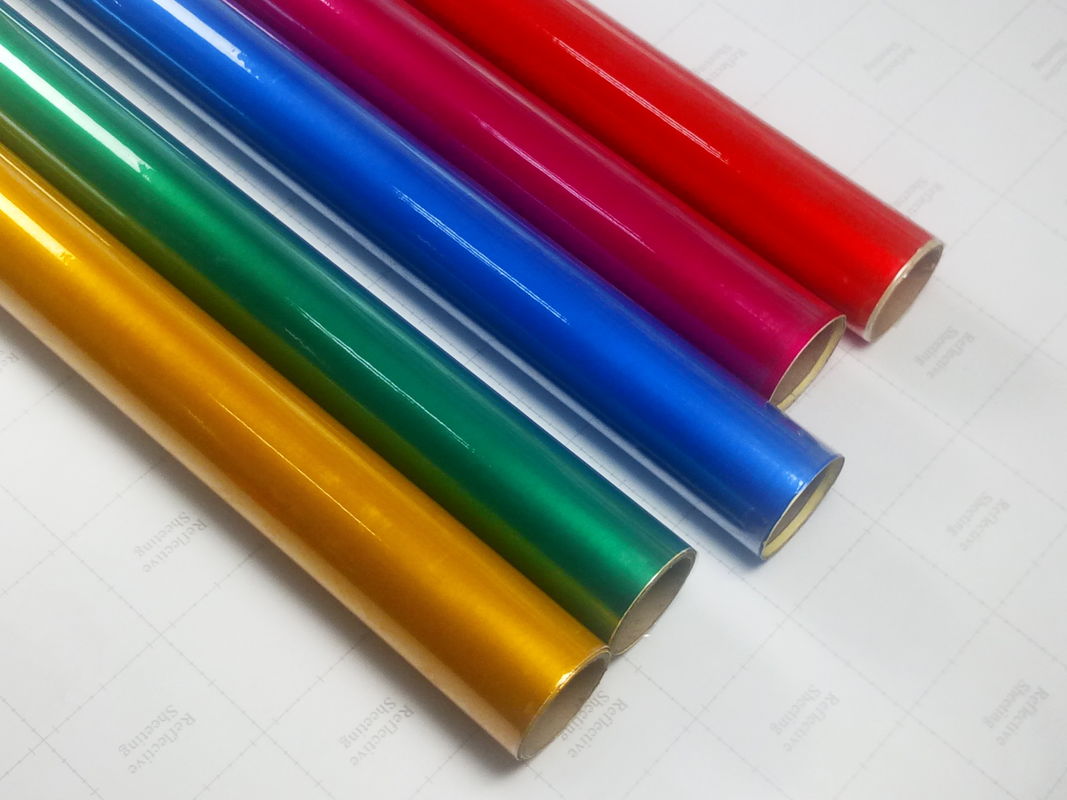 Recouvrement réfléchi de rétro catégorie vert-bleu rouge d'ingénieur pour le vinyle réfléchi de signalisation